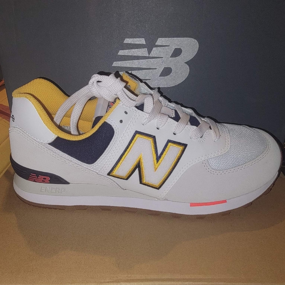 New Balance Sneakers